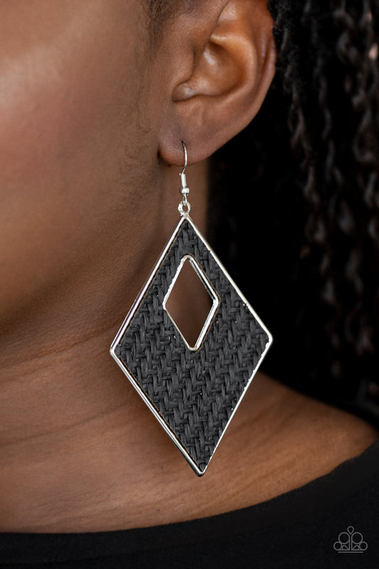 Woven Wanderer Black
Earrings Paparazzi