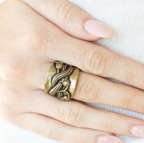 Follow The Tulips Brass Ring