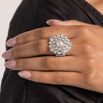 Gatsby Gait White Ring