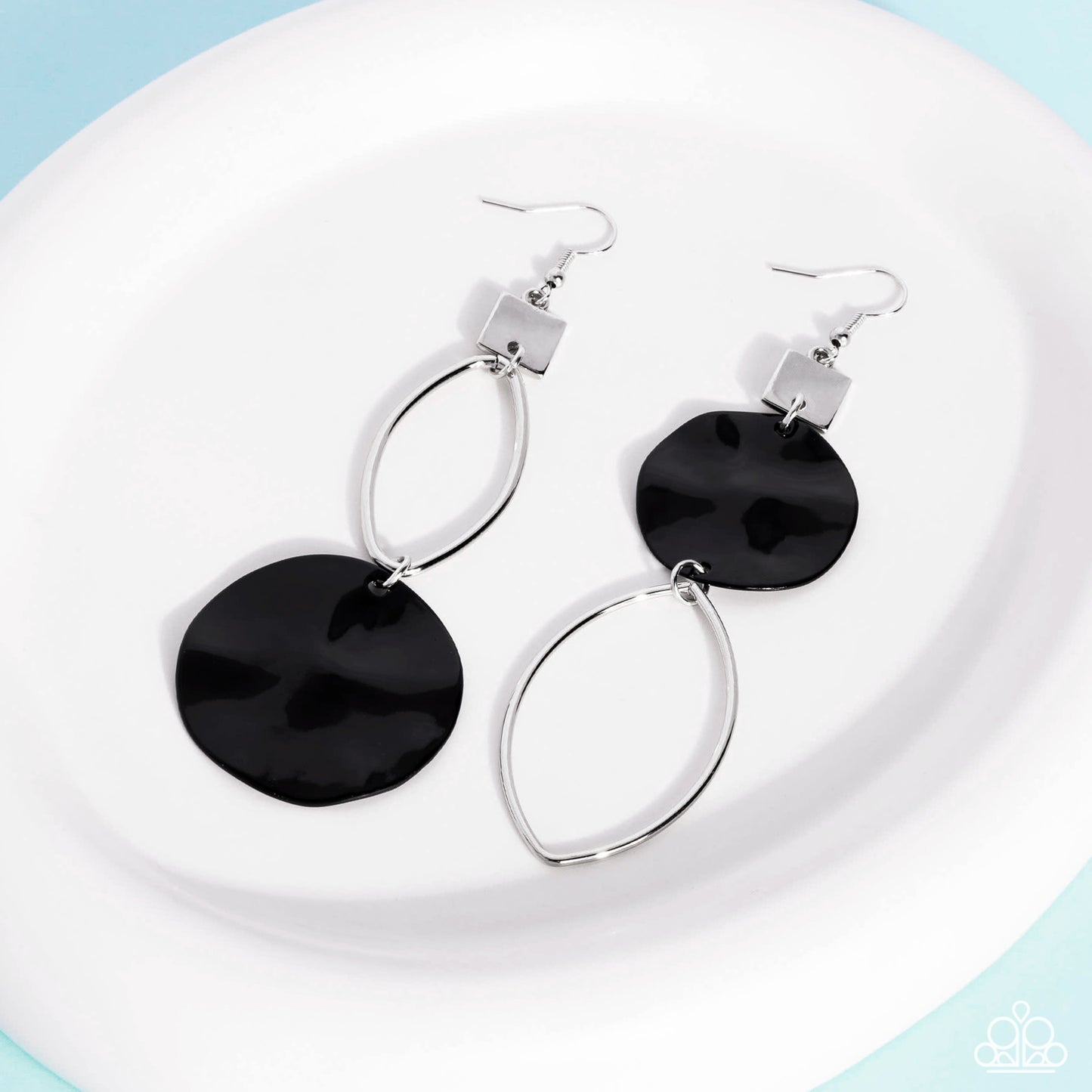 Obsessive Ostinato Black Earrings