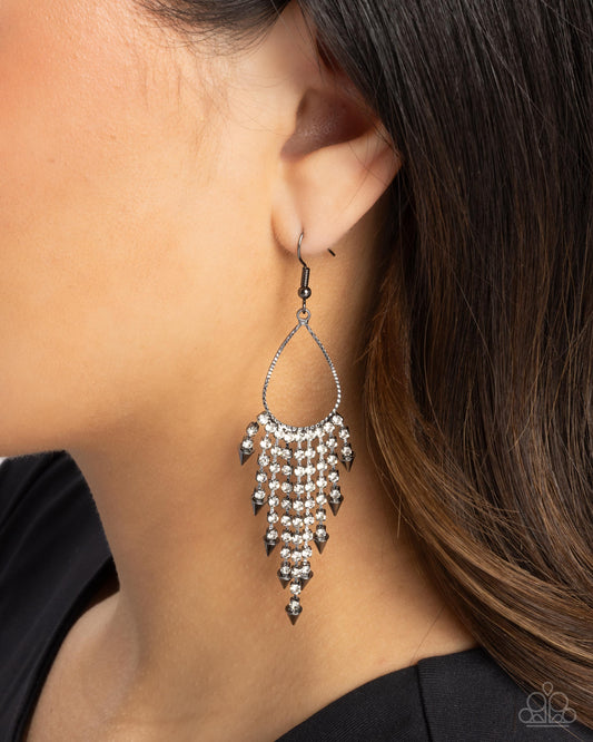Sharp Streaming Black Earrings
