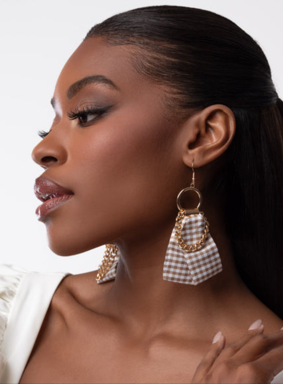 Picnic Pizzazz Brown Earrings