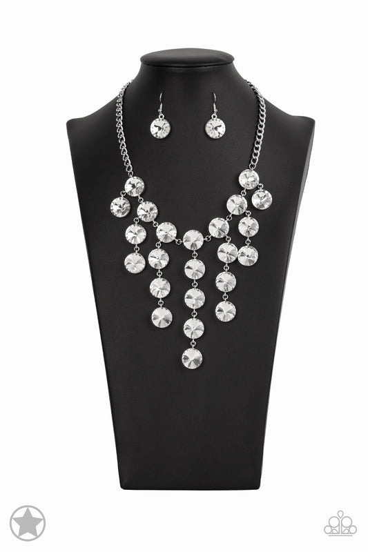 Spotlight Stunner White Necklace Paparazzi