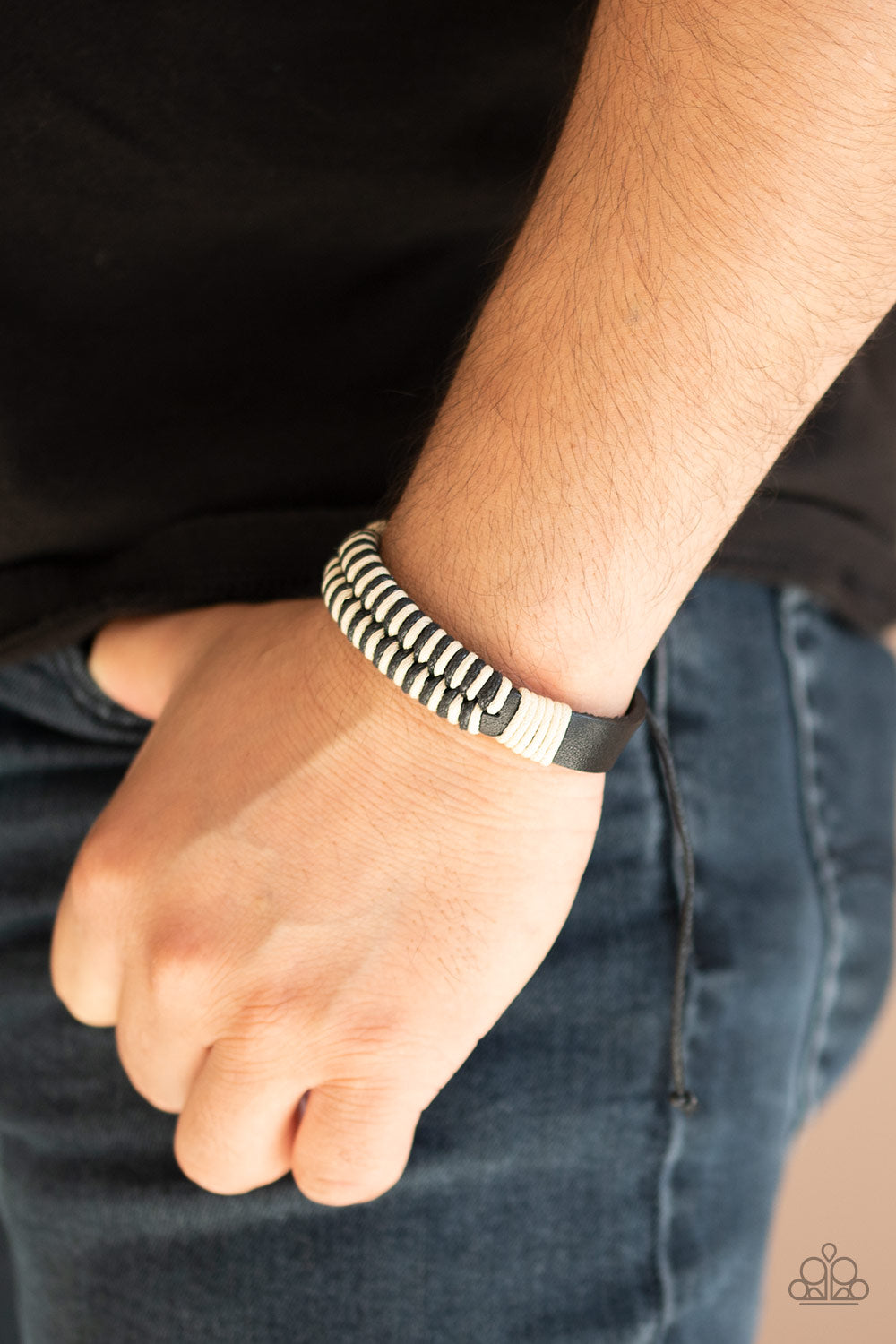Trail Time Black
Bracelet
