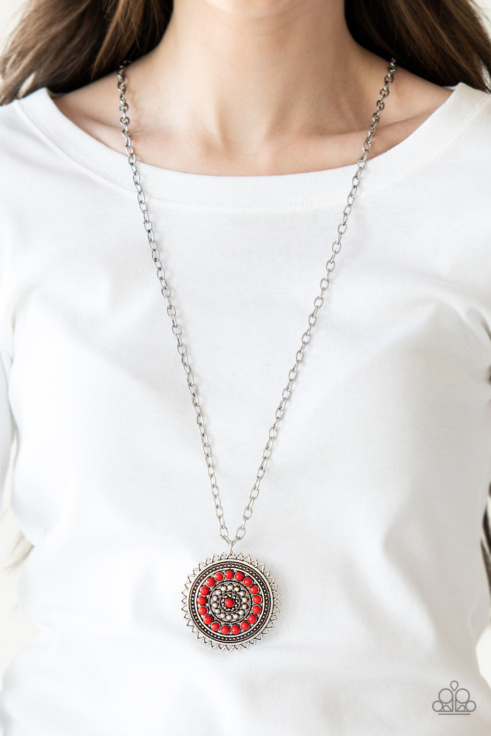Lost SOL Red
Necklace Paparazzi