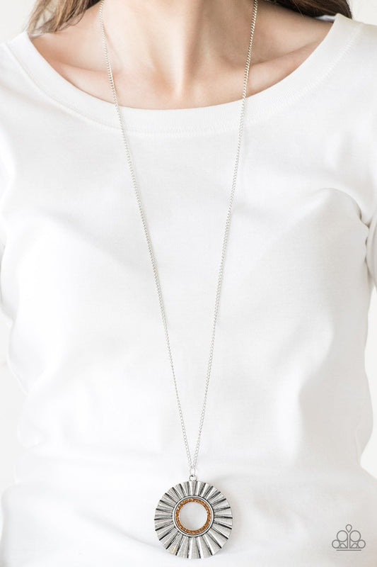 Chicly Centered Brown Necklace