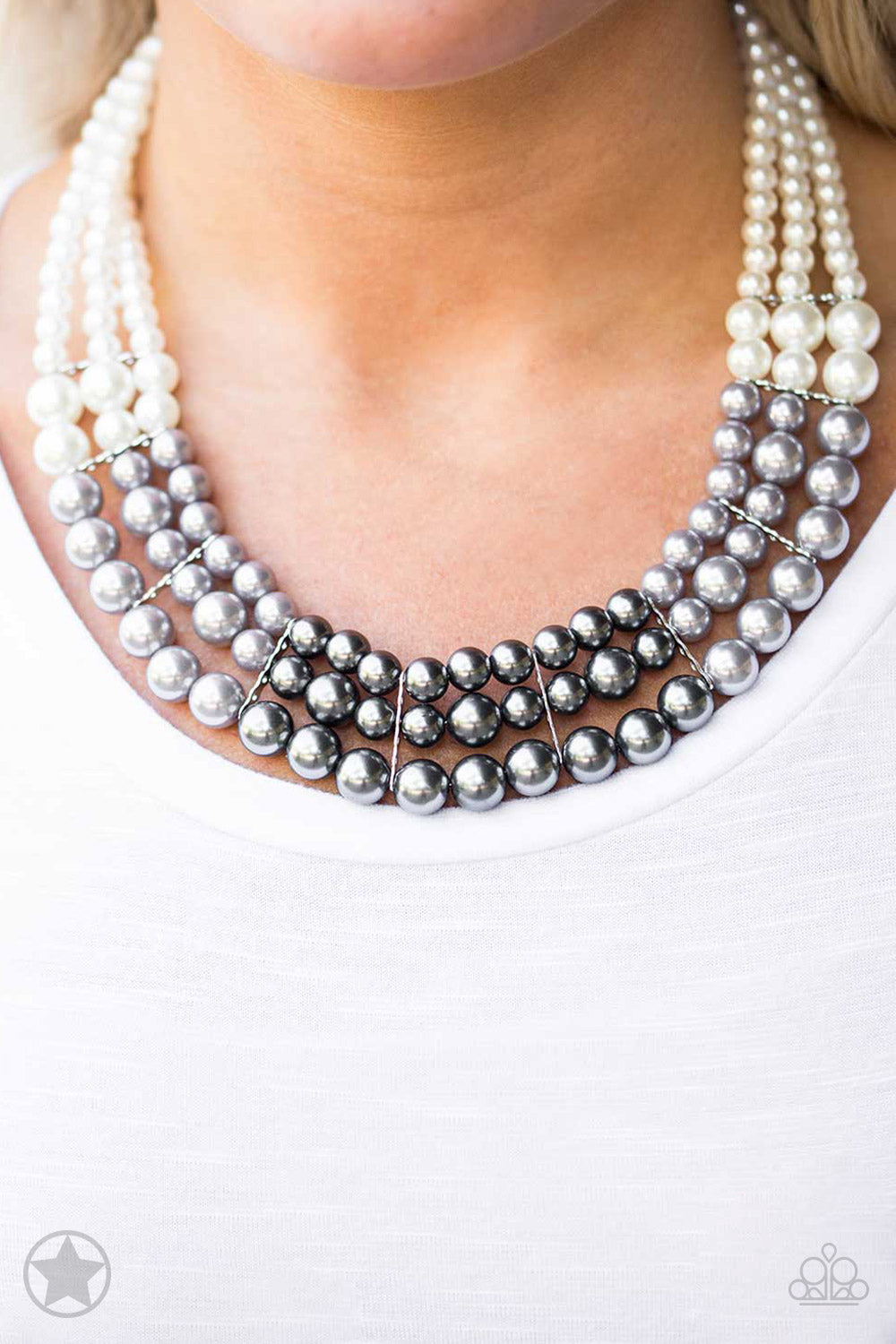 Lady In Waiting Pearl Necklace Paparazzi