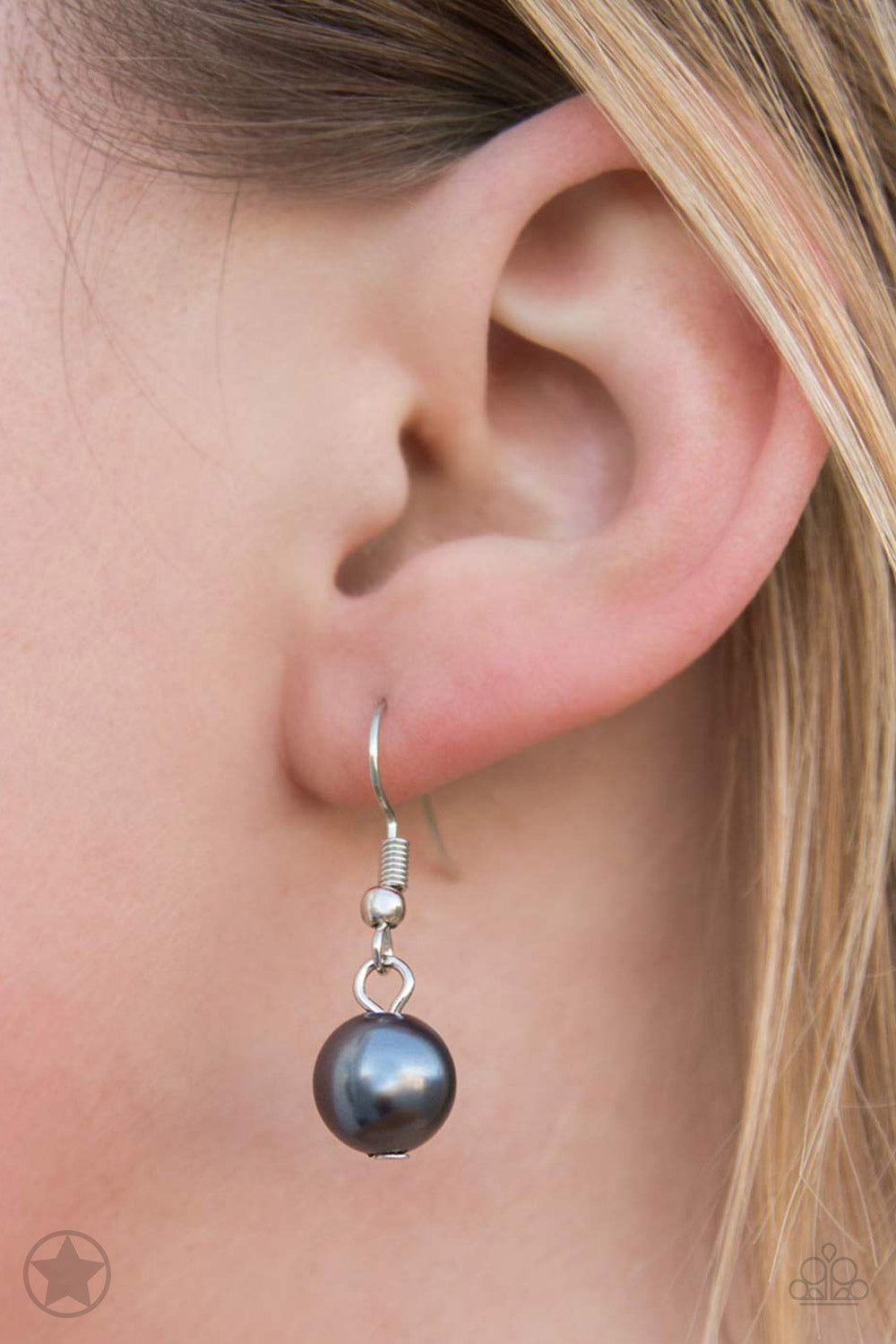 Lady In Waiting Pearl Necklace