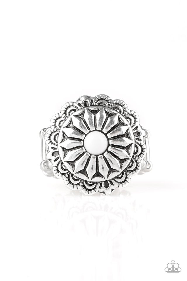 Daringly Daisy White Ring - Daria's Blings N Things