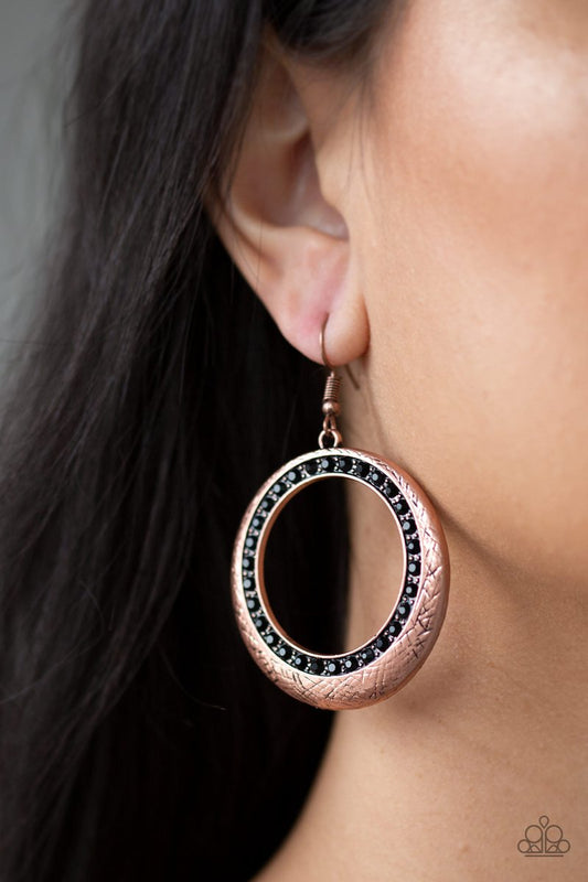 Go-Go Glow Copper
Earrings - Daria's Blings N Things