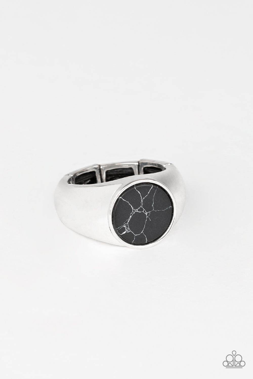 Carbon Print Black
Ring - Daria's Blings N Things
