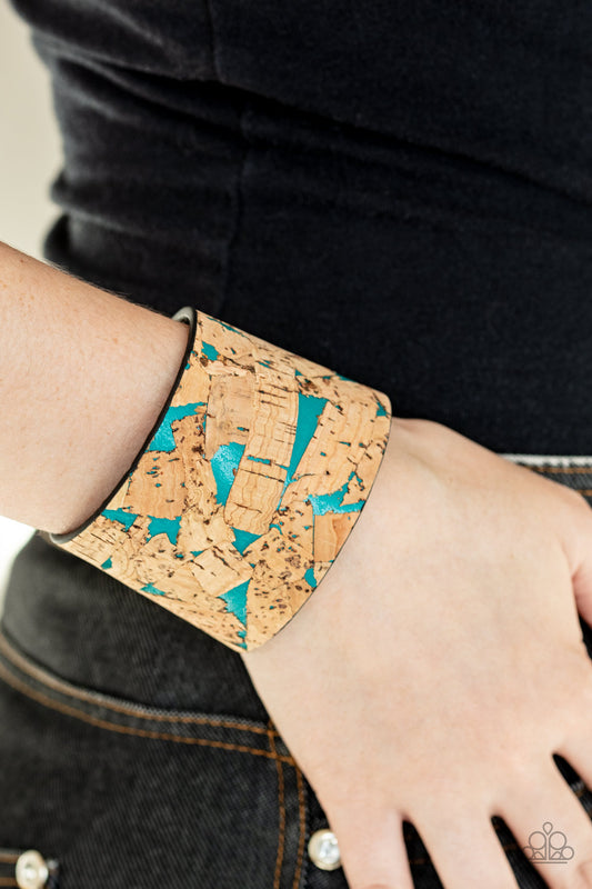 Cork Congo Blue
Bracelet - Daria's Blings N Things