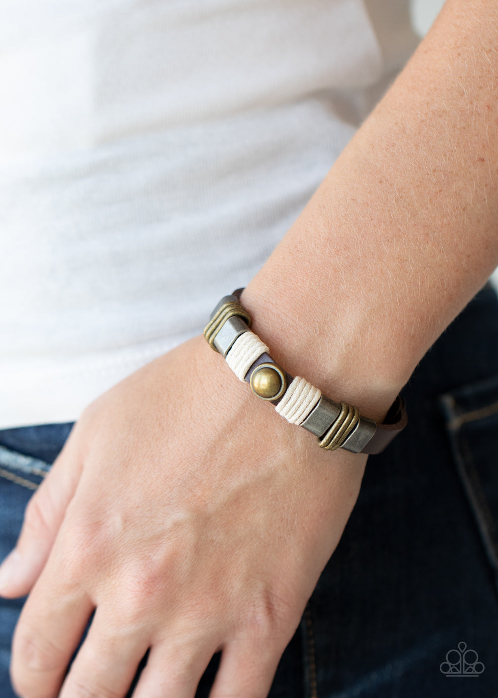 Rev It Up Brown
Bracelet Paparazzi