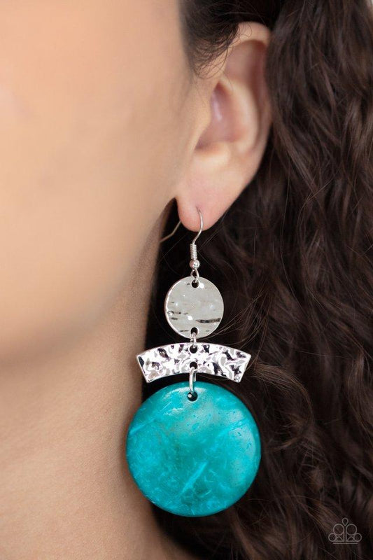 Diva Of My Domain Blue
Earrings - Daria's Blings N Things
