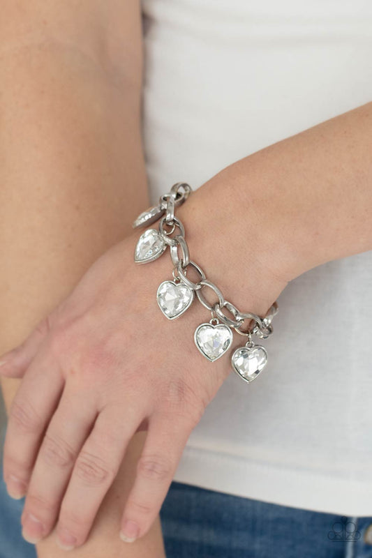 Candy Heart Charmer White
Bracelet Paparazzi