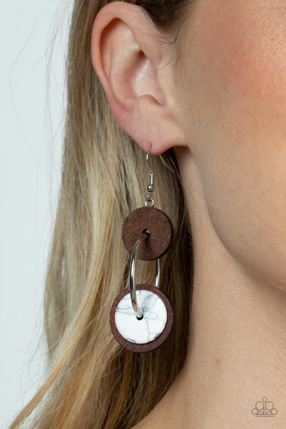 Artisanal Aesthetic White
Earrings