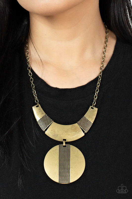 Metallic Enchantress Brass
Necklace Paparazzi