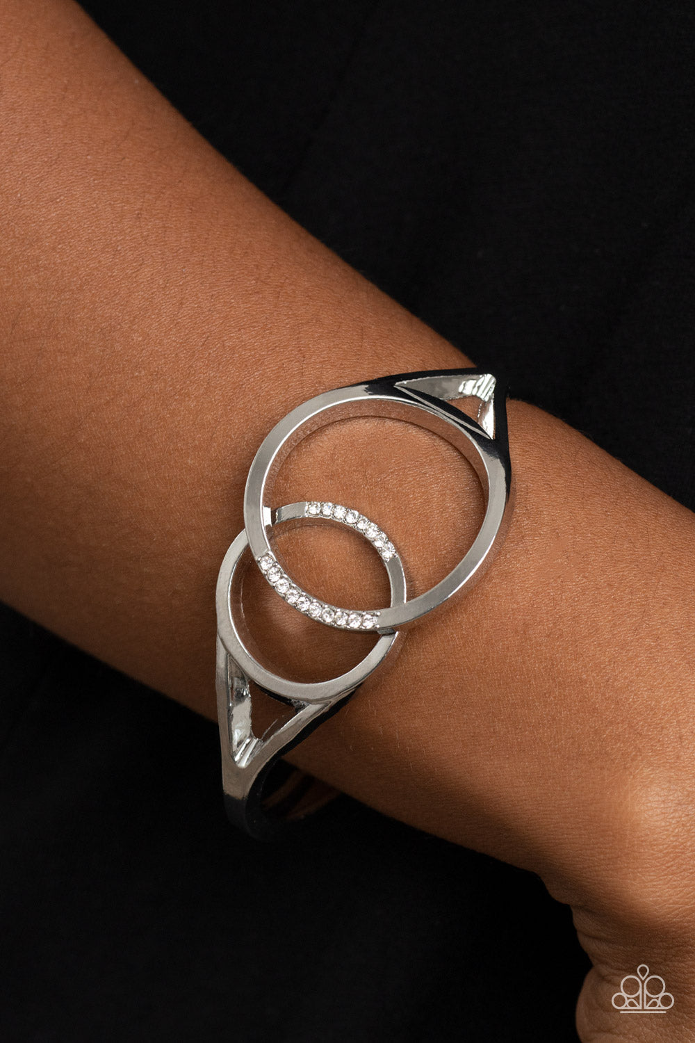 Scope of Expertise White Bracelet Paparazzi