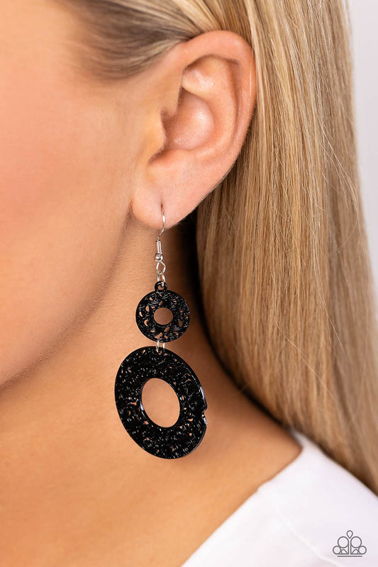 Cabo Courtyard Black Earrings