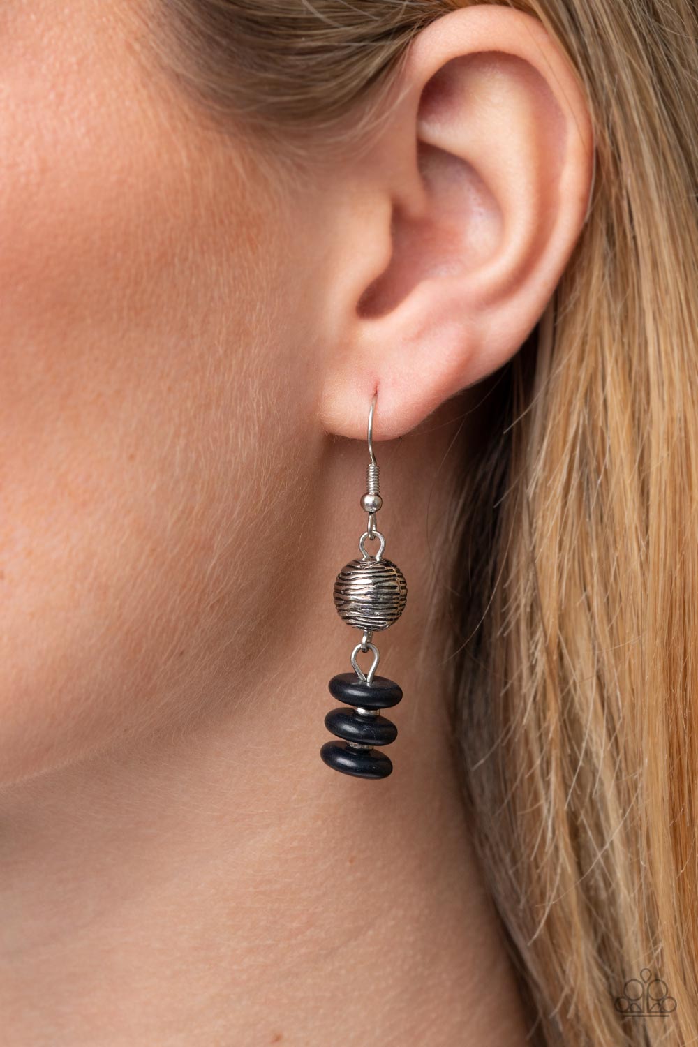 Oasis Goddess Black Necklace