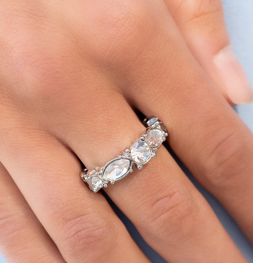 Wedded Bliss White
Ring