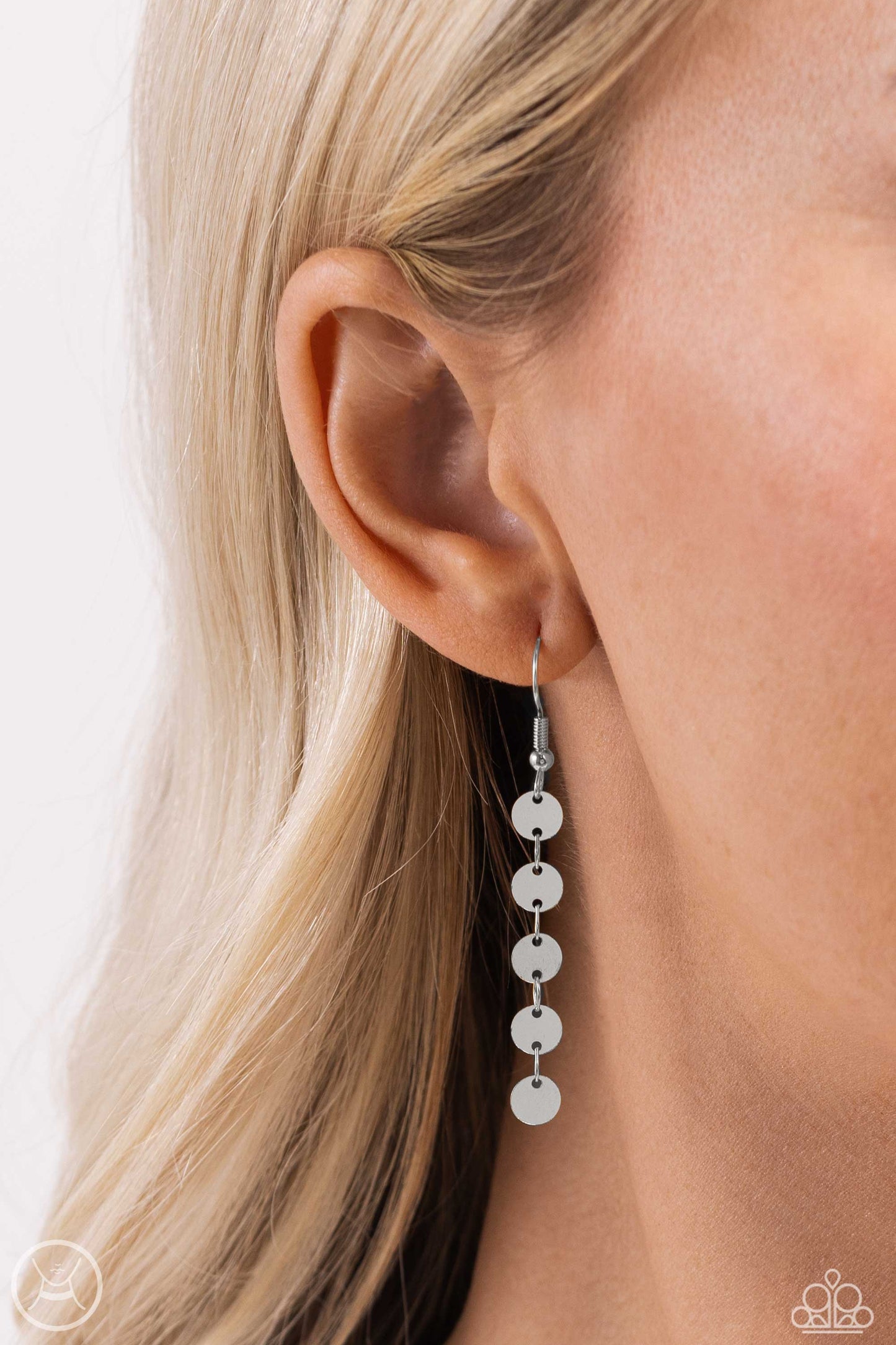 Reeling in Radiance Silver Necklace
