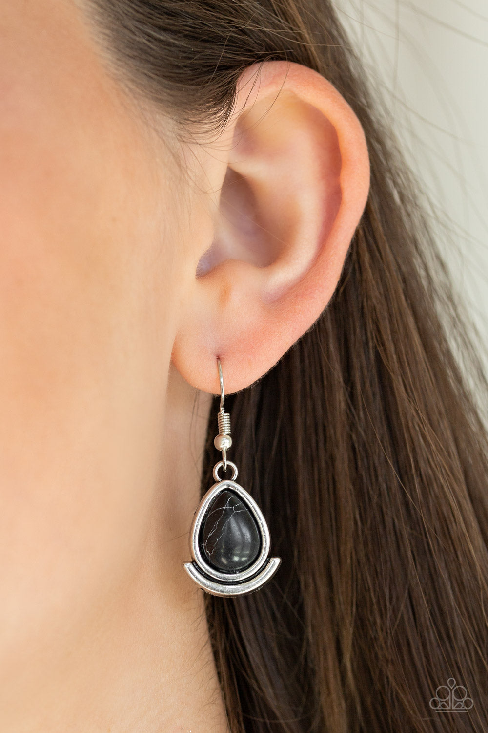 Desert Artisan Black Necklace - Daria's Blings N Things