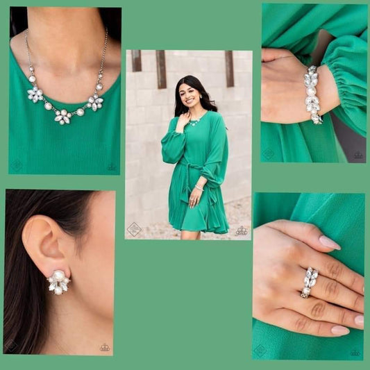 Majestically Musing White
Ring - Daria's Blings N Things