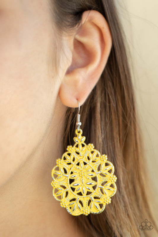 Floral Affair Yellow
Earrings - Daria's Blings N Things