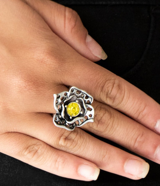Glowing Gardens Yellow Ring