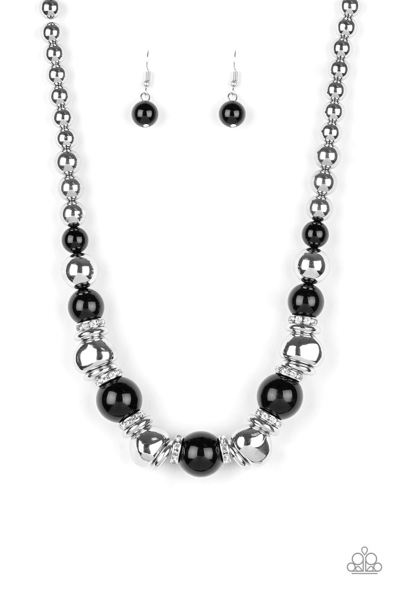Hollywood HAUTE Spot Black
Necklace - Daria's Blings N Things