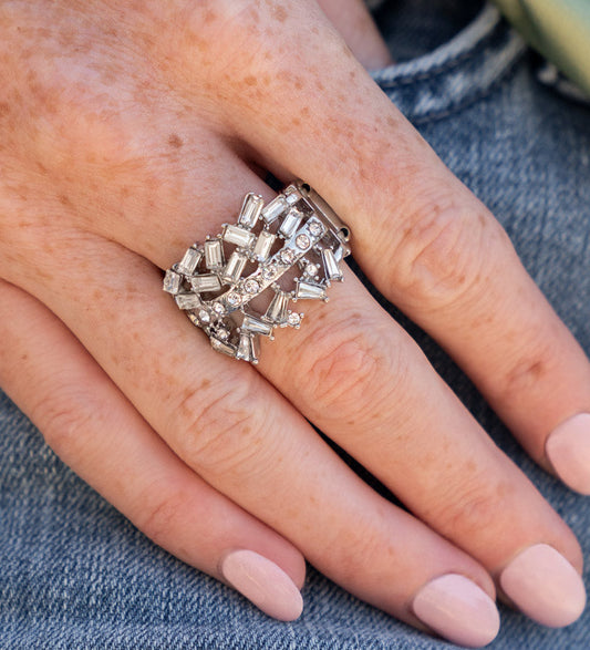 Scattered Sensation White Ring