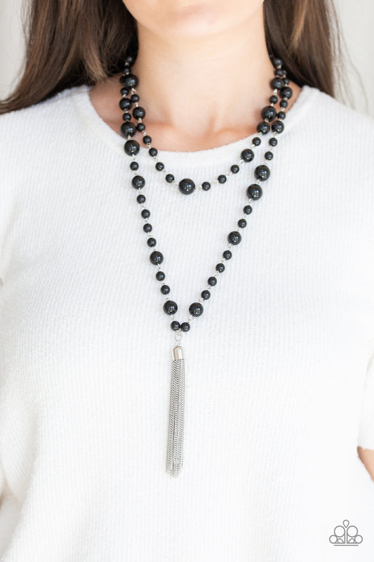 Social Hour Black
Necklace