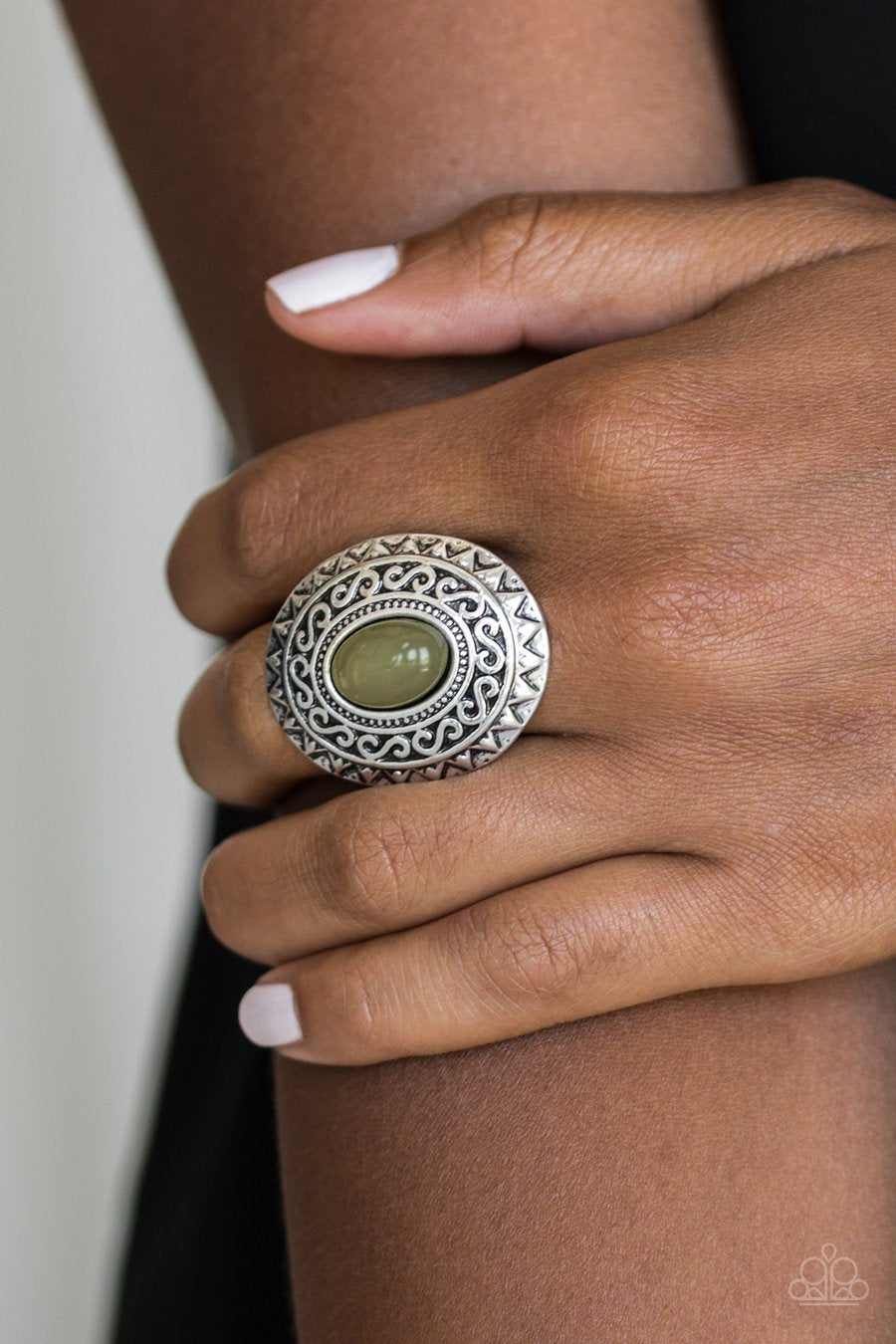 Hello, Sunshine Green
Ring Paparazzi