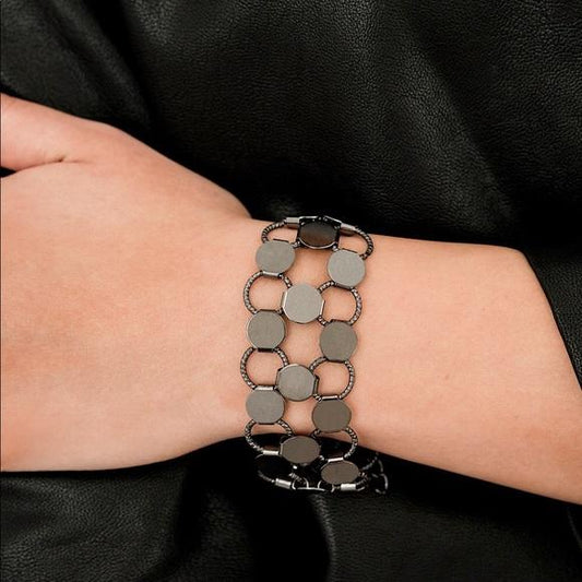 Cast a Wider Net Black
Bracelet - Daria's Blings N Things
