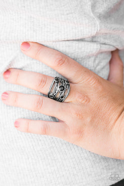 Sparkle Struck Black Ring Paparazzi
