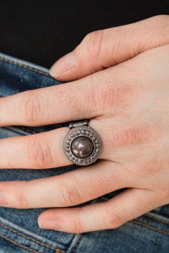 Bronx Beauty Black Ring Paparazzi