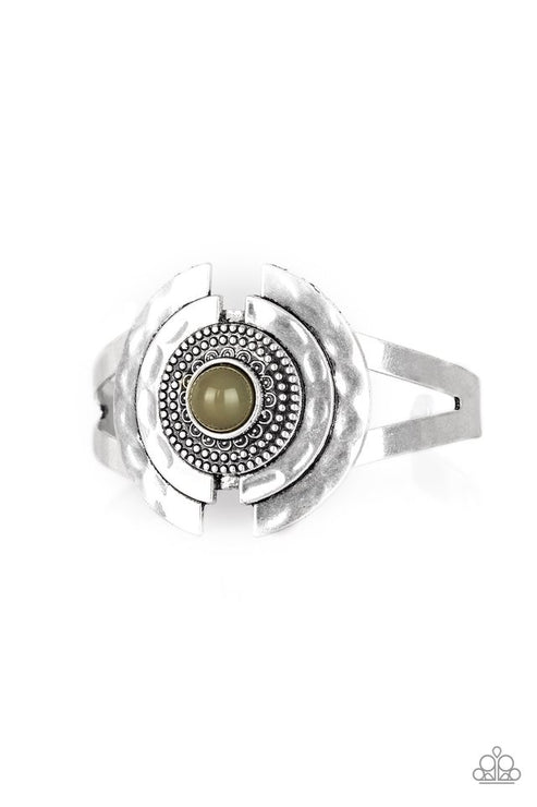 Incredibly Indie Green Bracelet Paparazzi