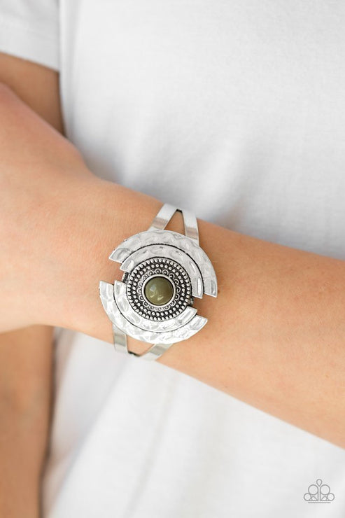 Incredibly Indie Green Bracelet Paparazzi