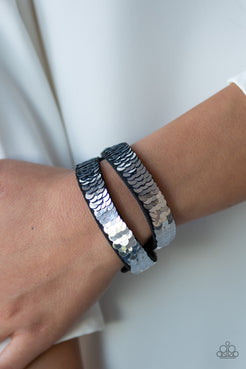 Under The SEQUINS Blue Bracelet Paparazzi