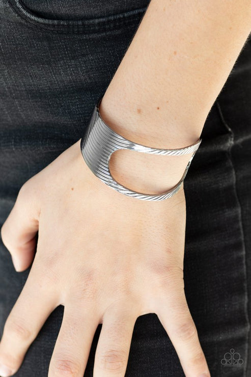 What GLEAMS Are Made Of Black Bracelet Paparazzi