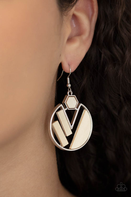 Petrified Posh White
Earrings Paparazzi