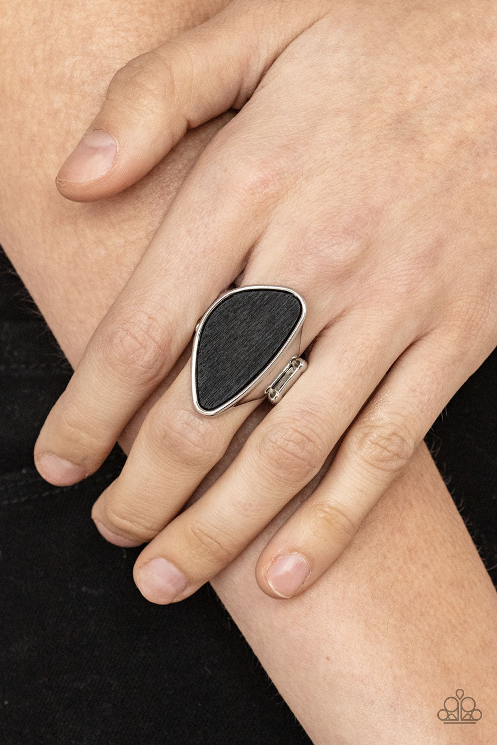 Perfectly Petrified Black Ring Paparazzi