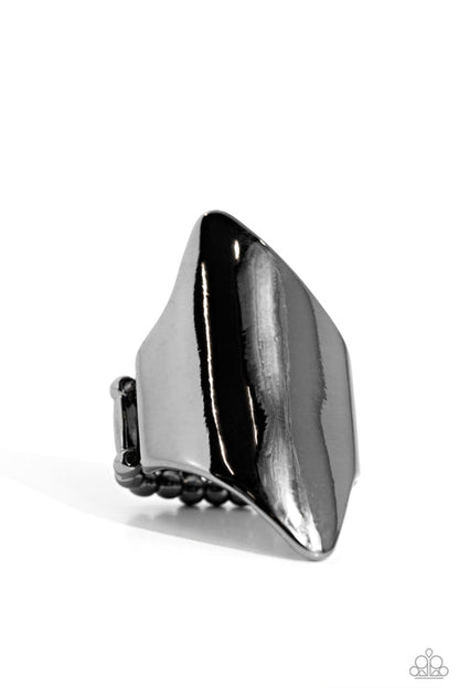 Pointed Palm Desert Black Ring