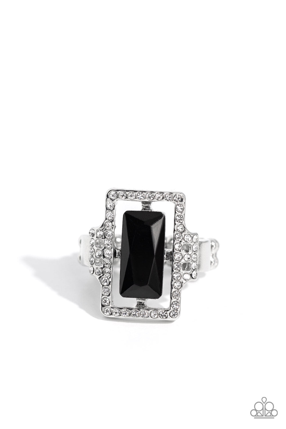Emerald Elegance Black Ring