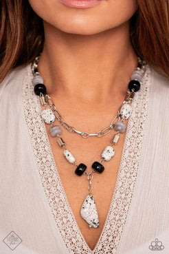 High-End Habitat Black Necklace Paparazzi