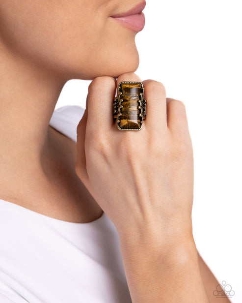 Scalloped Stone Brass Ring Paparazzi