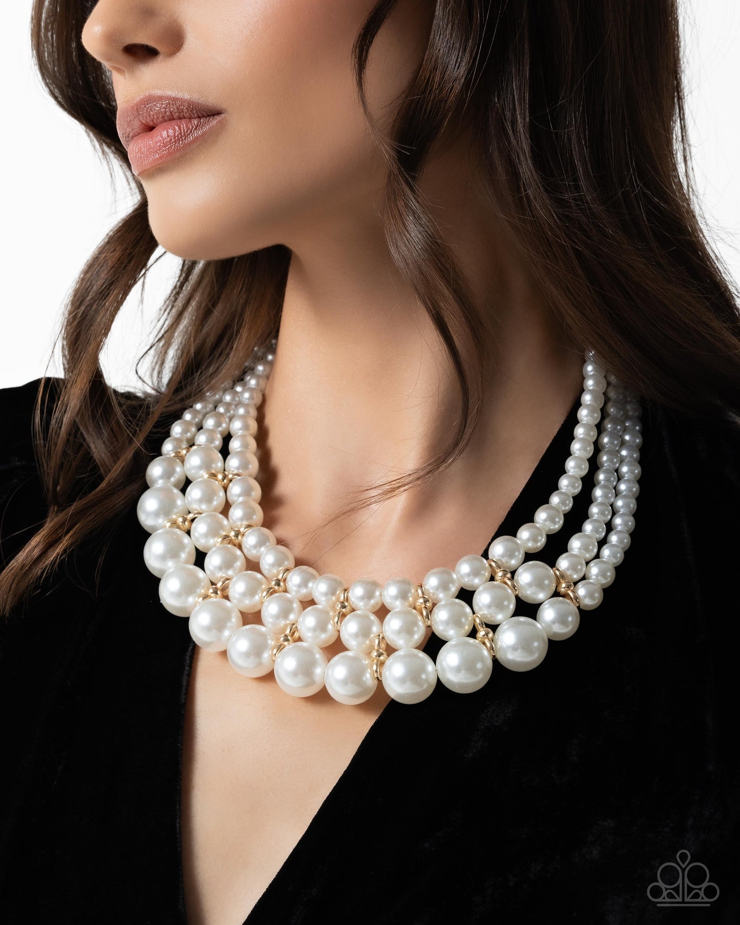 Glossy Gala Gold Necklace