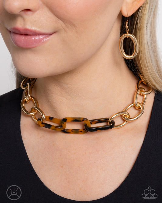 Uniquely Upmarket Gold Necklace