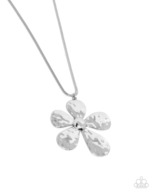 Gratifying Garden Silver Necklace